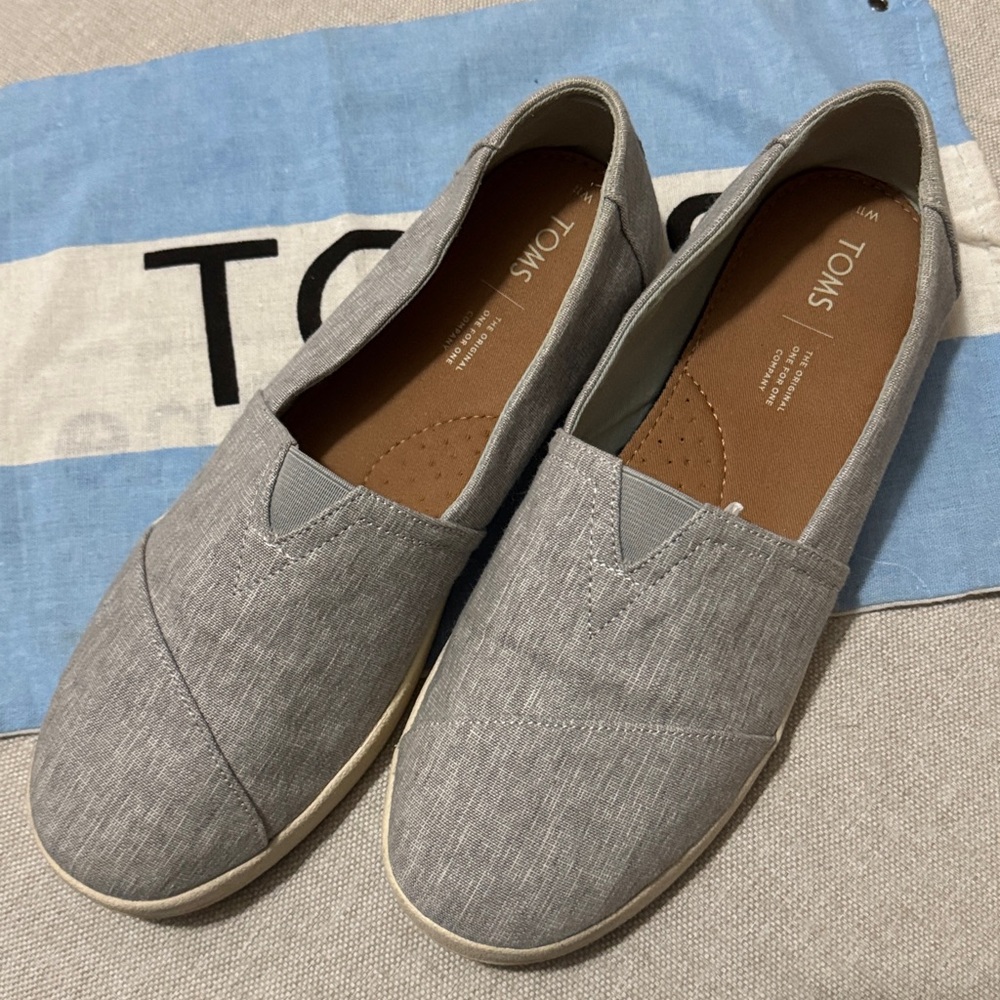 Wmns TOMS Slip on Shoes-Sz 11-Weathered Blue/Gray-White Soles-Socks Worn-GUC